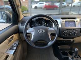 TOYOTA - HILUX SW4 - 2015/2015 - Prata - R$ 999.999,00