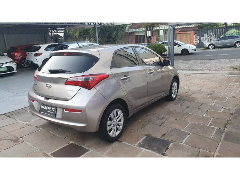 HYUNDAI - HB20 - 2017/2018 - Cinza - R$ 65.990,00