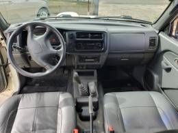 MITSUBISHI - L200 - 2010/2010 - Branca - R$ 73.000,00