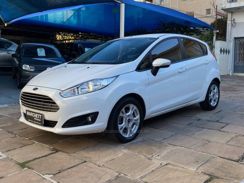 FORD - FIESTA - 2013/2014 - Branca - R$ 44.000,00