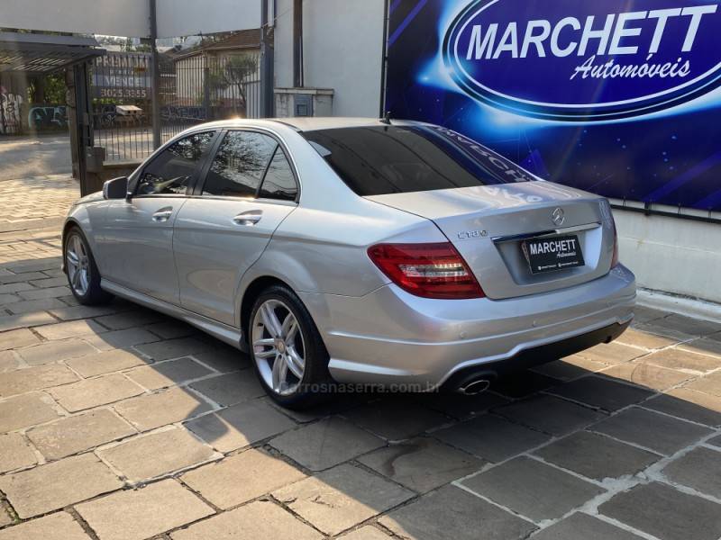 MERCEDES-BENZ - C 180 - 2012/2013 - Prata - R$ 70.000,00