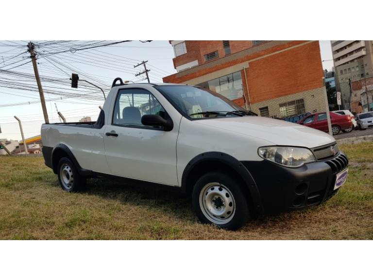 FIAT - STRADA - 2009/2010 - Branca - R$ 34.000,00