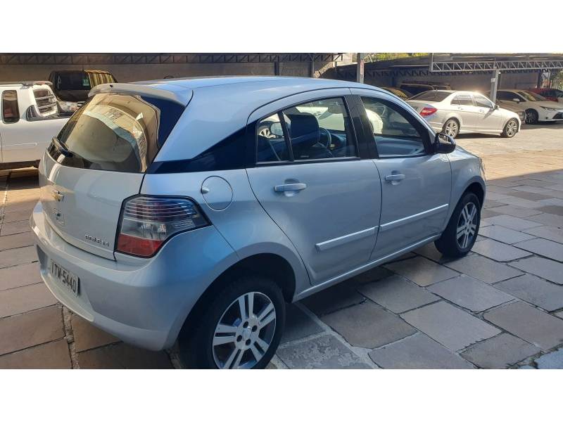 CHEVROLET - AGILE - 2012/2013 - Prata - R$ 39.000,00