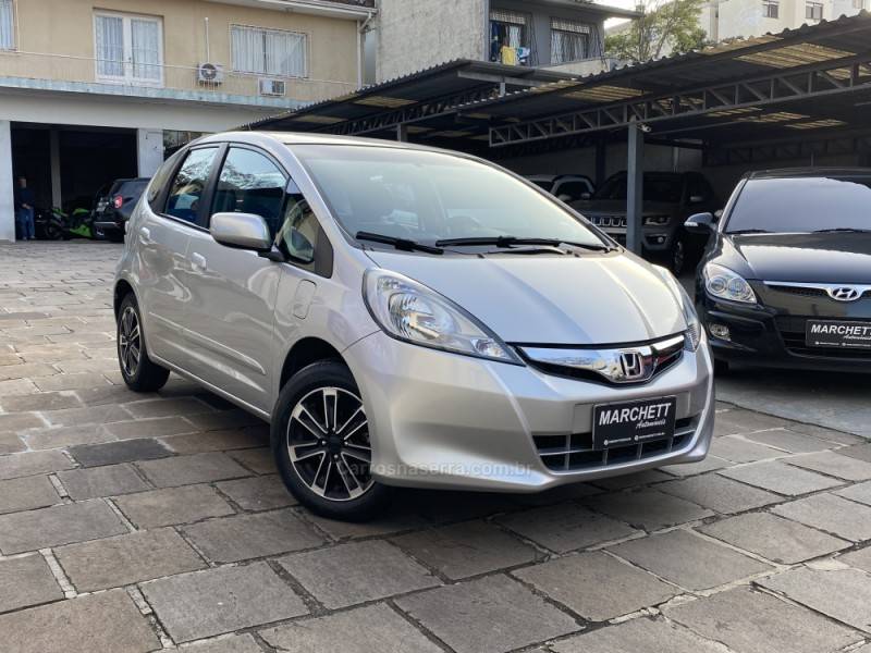 HONDA - FIT - 2013/2014 - Prata - R$ 53.000,00