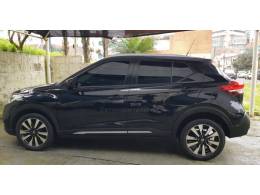 NISSAN - KICKS - 2016/2017 - Preta - R$ 82.500,00