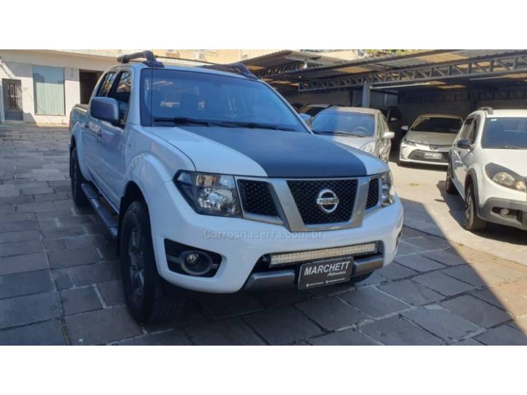 NISSAN - FRONTIER - 2016/2016 - Branca - R$ 114.000,00