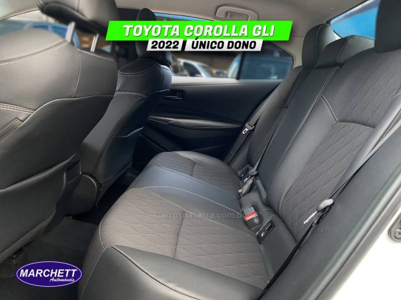 TOYOTA - COROLLA - 2021/2022 - Branca - R$ 116.990,00