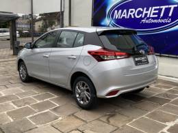 TOYOTA - YARIS - 2024/2025 - Várias - R$ 109.990,00