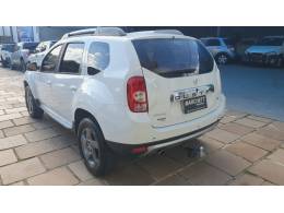 RENAULT - DUSTER - 2013/2014 - Branca - R$ 53.500,00