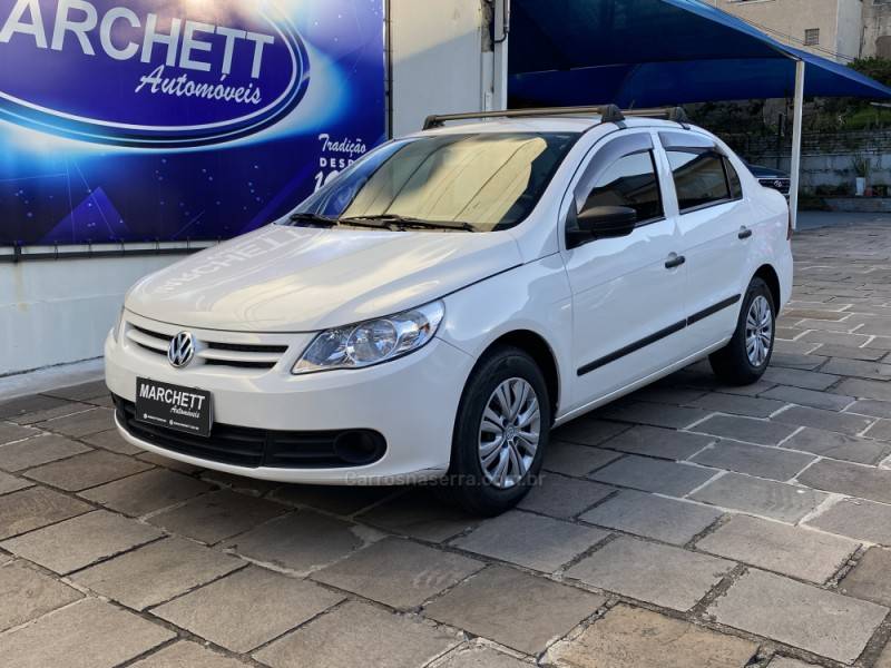 VOLKSWAGEN - VOYAGE - 2012/2013 - Branca - R$ 31.990,00