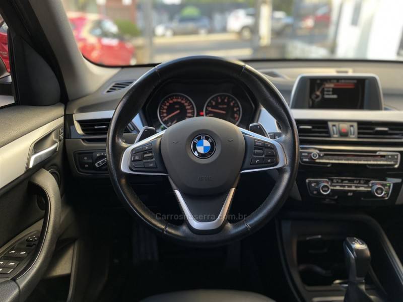BMW - X1 - 2016/2017 - Preta - R$ 130.000,00