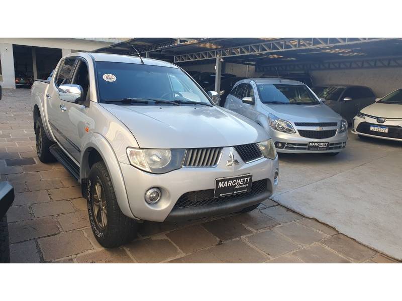 MITSUBISHI - L200 TRITON - 2009/2009 - Prata - R$ 87.500,00