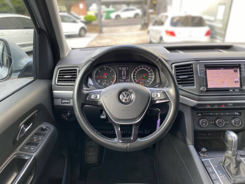 VOLKSWAGEN - AMAROK - 2017/2017 - Prata - R$ 139.990,00