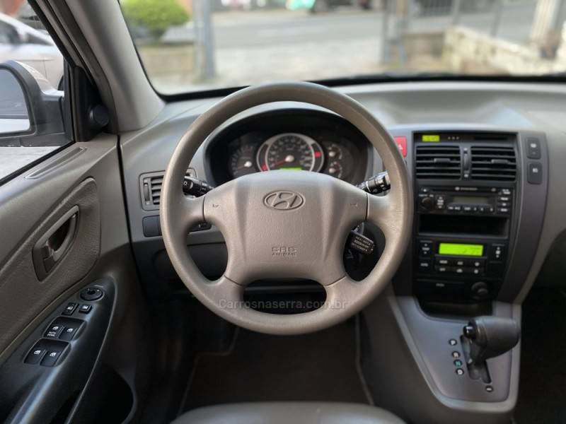 HYUNDAI - TUCSON - 2007/2007 - Prata - R$ 44.990,00