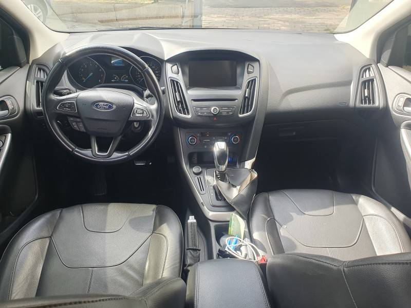 FORD - FOCUS - 2018/2019 - Preta - R$ 59.990,00